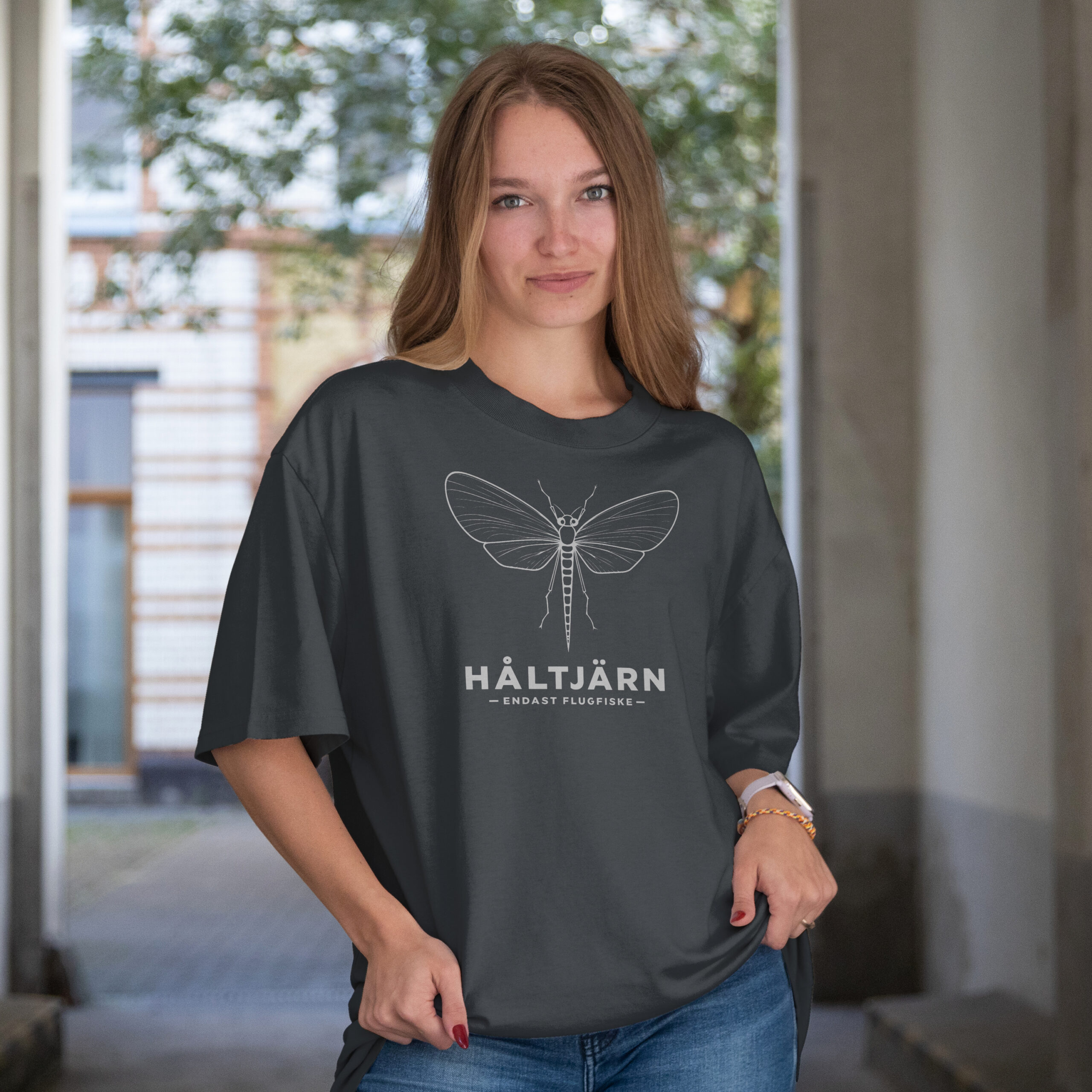 Håltjärn Tshirt Grå text